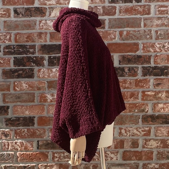 Romeo & Juliet Couture burgundy maroon sweater / XL / Excellent condition - Picture 8 of 17